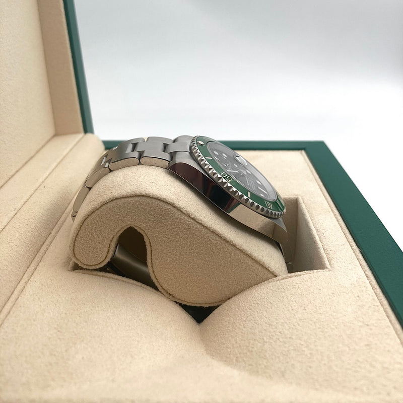 Rolex Submariner Date 126610LV