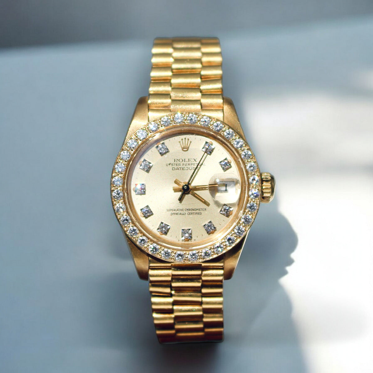 Ladies `rolex 26mm 18ct Yellow Gold Diamond Bezel